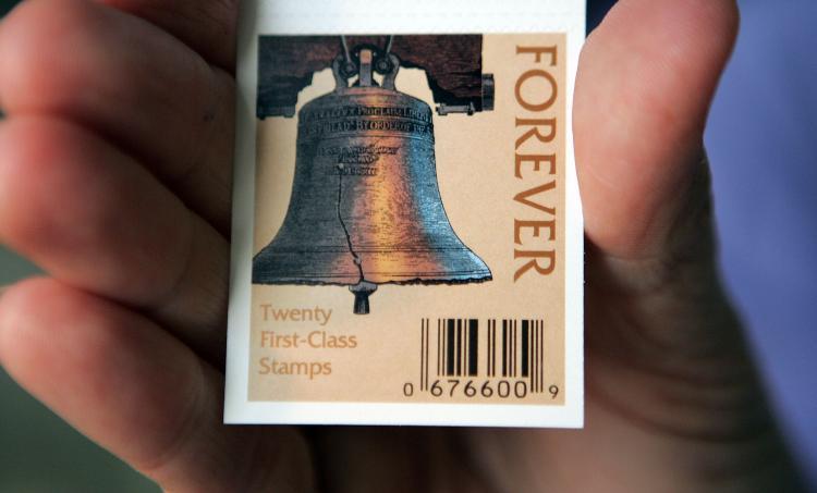 <a><img src="https://www.theepochtimes.com/assets/uploads/2015/09/first_class_forever_stamps_74144132.jpg" alt="First-class 'forever' stamps like the ones unveiled by the U.S. Postal Service in 2007 (above) will be the only first-class stamps soon, doing away with denominated stamps. (Mario Tama/Getty Images)" title="First-class 'forever' stamps like the ones unveiled by the U.S. Postal Service in 2007 (above) will be the only first-class stamps soon, doing away with denominated stamps. (Mario Tama/Getty Images)" width="320" class="size-medium wp-image-1810258"/></a>