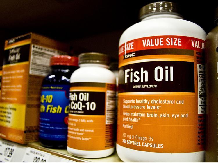 <a><img src="https://www.theepochtimes.com/assets/uploads/2015/09/fishoil.jpg" alt="Many people take fish oil supplements in place of fish to get the omega-3 fats in their diet. There is a current debate about whether they are actually safe to take or not. (Grace Wu/The Epoch Times)" title="Many people take fish oil supplements in place of fish to get the omega-3 fats in their diet. There is a current debate about whether they are actually safe to take or not. (Grace Wu/The Epoch Times)" width="320" class="size-medium wp-image-1821358"/></a>