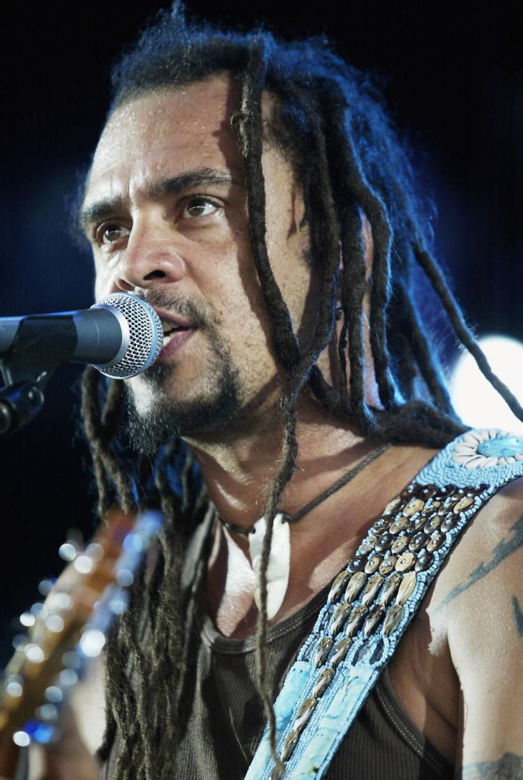 <a><img src="https://www.theepochtimes.com/assets/uploads/2015/09/franti.jpg" alt="Michael Franti of Spearhead, one of the politically minded musicians featured in the film 'Sounds Like a Revolution.' (Getty Images)" title="Michael Franti of Spearhead, one of the politically minded musicians featured in the film 'Sounds Like a Revolution.' (Getty Images)" width="320" class="size-medium wp-image-1811990"/></a>