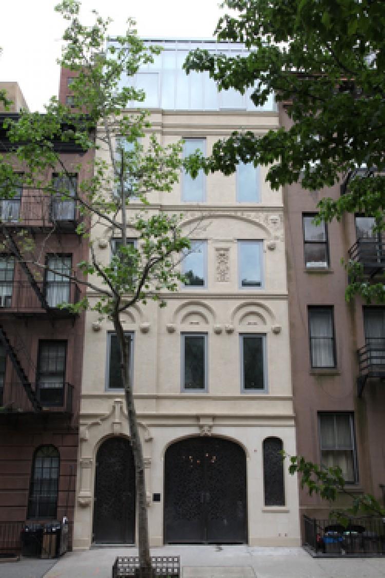 <a><img src="https://www.theepochtimes.com/assets/uploads/2015/09/front-facade-2.JPG" alt="FRONT FACADE: A 19th-century townhouse turned luxury-lifestyle mansion. 170 East 80th Street is for sale for $35M through exclusive broker, Paula Del Nunzio of Brown Harris Stevens. (Courtesy of WEmi:t)" title="FRONT FACADE: A 19th-century townhouse turned luxury-lifestyle mansion. 170 East 80th Street is for sale for $35M through exclusive broker, Paula Del Nunzio of Brown Harris Stevens. (Courtesy of WEmi:t)" width="350" class="size-medium wp-image-1801592"/></a>