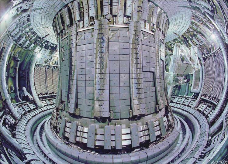 <a><img src="https://www.theepochtimes.com/assets/uploads/2015/09/fusion2760285.jpg" alt="View of the toroidal chamber-magnetic (Tokamak) of the Joint European Torus (JET) at the Culham Science Centre. The JET is the largest fusion device in the world and European physicians managed to sustain 16 megawatts of energy for one second in 1997. (AFP/Getty Images)" title="View of the toroidal chamber-magnetic (Tokamak) of the Joint European Torus (JET) at the Culham Science Centre. The JET is the largest fusion device in the world and European physicians managed to sustain 16 megawatts of energy for one second in 1997. (AFP/Getty Images)" width="320" class="size-medium wp-image-1828391"/></a>