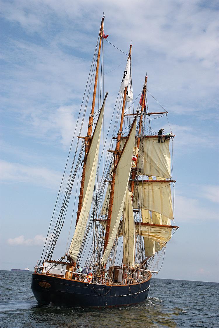 <a><img src="https://www.theepochtimes.com/assets/uploads/2015/09/goatboatcopy.jpg" alt="One of the tall ships in the Gdynia regatta. (Maria Salzman/The Epoch Times)" title="One of the tall ships in the Gdynia regatta. (Maria Salzman/The Epoch Times)" width="320" class="size-medium wp-image-1827358"/></a>
