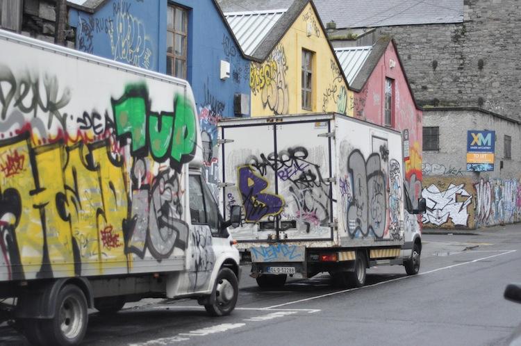 <a><img class="size-large wp-image-1784384" title="Graffiti on the Streets of Dublin, near the main train station Connelly" src="https://www.theepochtimes.com/assets/uploads/2015/09/graffiti1.jpg" alt="Graffiti on the Streets of Dublin, near the main train station Connelly" width="590" height="403"/></a>