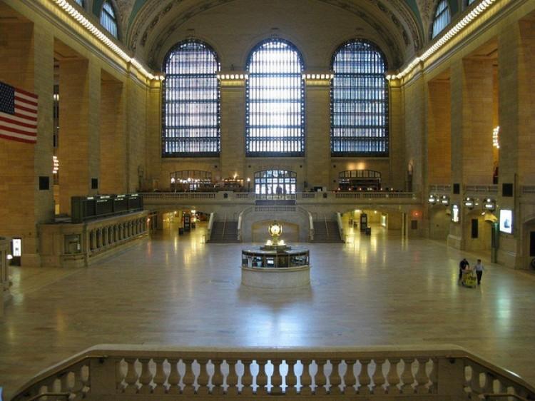 <a><img src="https://www.theepochtimes.com/assets/uploads/2015/09/grandcentral_mta_6086067175_f7c942c43e_z.jpg" alt="Grand Central Terminal is empty on the afternoon of Saturday, Aug. 27, ahead of Hurricane Irene. (Courtesy of the MTA)" title="Grand Central Terminal is empty on the afternoon of Saturday, Aug. 27, ahead of Hurricane Irene. (Courtesy of the MTA)" width="350" class="size-medium wp-image-1798708"/></a>