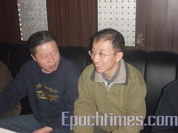 <a><img src="https://www.theepochtimes.com/assets/uploads/2015/09/hj.jpg" alt="Gao Zhisheng (left) and Hu Jia (right) on December 28, 2005 (The Epoch Times)" title="Gao Zhisheng (left) and Hu Jia (right) on December 28, 2005 (The Epoch Times)" width="320" class="size-medium wp-image-1827680"/></a>