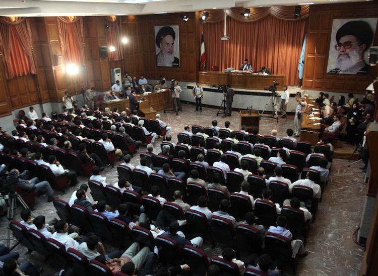 <a><img src="https://www.theepochtimes.com/assets/uploads/2015/09/iran_courtroom_90054948_crop.jpg" alt="A general view of a courtroom at the revolutionary court in Tehran in August 2009. (Hassan Ghaedi/AFP/Getty Images)" title="A general view of a courtroom at the revolutionary court in Tehran in August 2009. (Hassan Ghaedi/AFP/Getty Images)" width="320" class="size-medium wp-image-1810436"/></a>