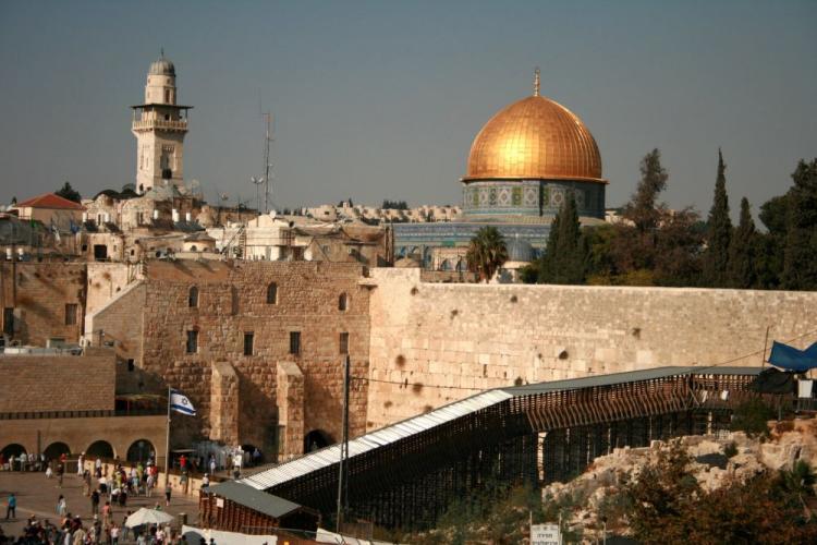 <a><img src="https://www.theepochtimes.com/assets/uploads/2015/09/israel.JPG" alt="The Western Wall, Dome of the Rock, and Al-Aqsa Mosque intersect, layered above older versions of the city of Jerusalem. (Genevieve Long/The Epoch Times)" title="The Western Wall, Dome of the Rock, and Al-Aqsa Mosque intersect, layered above older versions of the city of Jerusalem. (Genevieve Long/The Epoch Times)" width="320" class="size-medium wp-image-1819541"/></a>