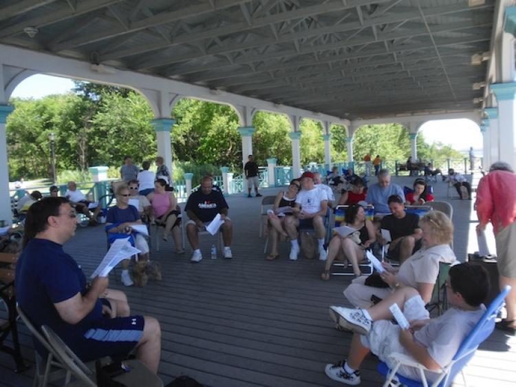 <a><img src="https://www.theepochtimes.com/assets/uploads/2015/09/july4.jpg" alt="Staten Islanders sit in a circle, ready to begin reading the Declaration of Independence together.  (Annie Wu/ The Epoch Times)" title="Staten Islanders sit in a circle, ready to begin reading the Declaration of Independence together.  (Annie Wu/ The Epoch Times)" width="320" class="size-medium wp-image-1817775"/></a>