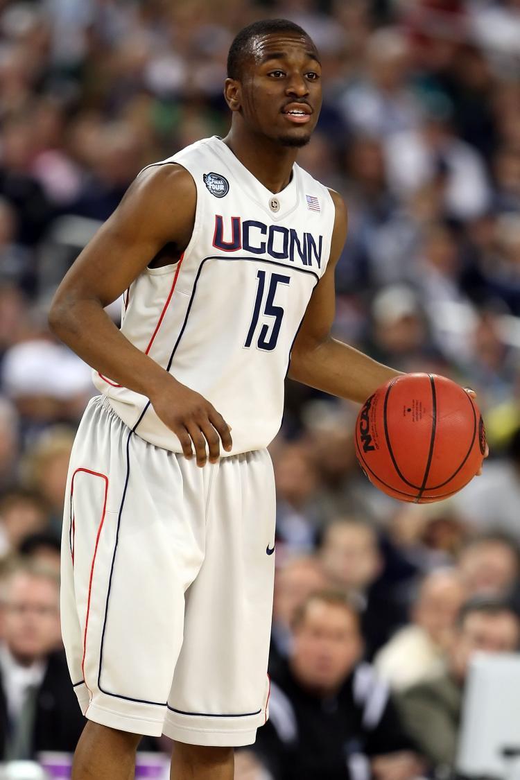 <a><img src="https://www.theepochtimes.com/assets/uploads/2015/09/kemba85827854.jpg" alt="UCONN VICTORY: Kemba Walker led all scorers with 21 points as UConn knocked off West Virginia on Monday. ( Gregory Shamus/Getty Images)" title="UCONN VICTORY: Kemba Walker led all scorers with 21 points as UConn knocked off West Virginia on Monday. ( Gregory Shamus/Getty Images)" width="320" class="size-medium wp-image-1822778"/></a>