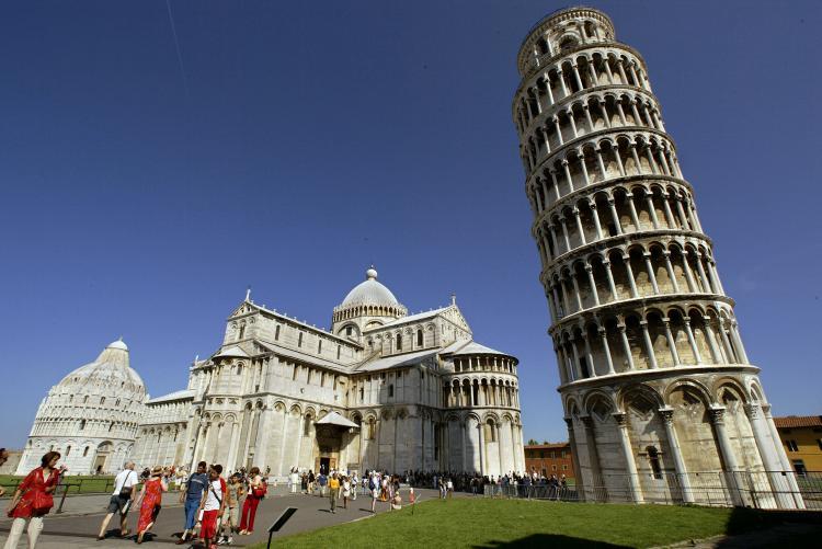 <a><img src="https://www.theepochtimes.com/assets/uploads/2015/09/leaning_tower_of_pisa_1352403.jpg" alt="The Leaning Tower of Pisa and Rome's Colosseum were occupied by student protesters on Thursday. Pictured above, Tourists visit the Leaning Tower of Pisa and the Cathedral in the 'Square of Miracle' August 24, 2002 in Pisa, Italy. (Franco Origlia/Getty Images)" title="The Leaning Tower of Pisa and Rome's Colosseum were occupied by student protesters on Thursday. Pictured above, Tourists visit the Leaning Tower of Pisa and the Cathedral in the 'Square of Miracle' August 24, 2002 in Pisa, Italy. (Franco Origlia/Getty Images)" width="320" class="size-medium wp-image-1811666"/></a>