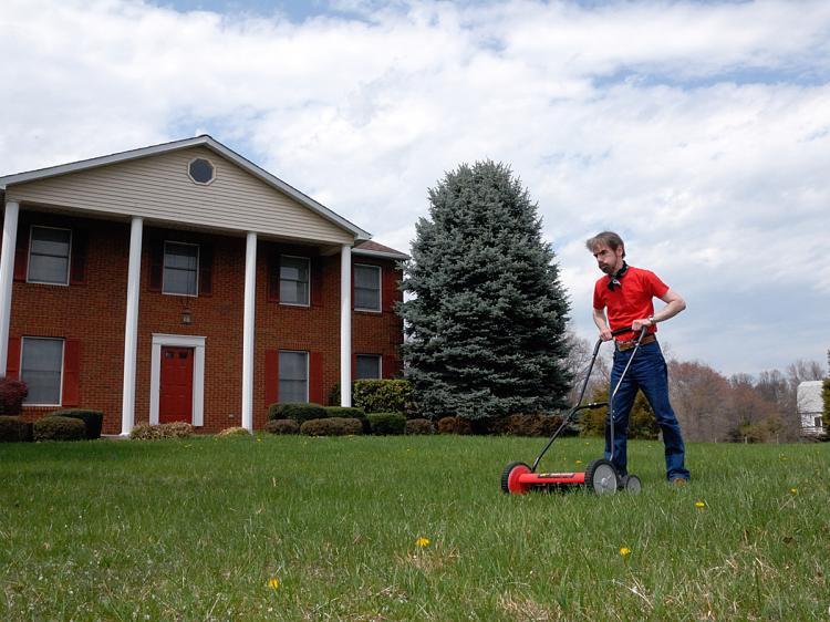 <a><img src="https://www.theepochtimes.com/assets/uploads/2015/09/lwan.jpg" alt="MORE HARM THAN GOOD: Greenhouse gas emission from lawn maintenance, like mowing, is four times the amount of carbon dioxide absorbed by the grass. (The Epoch Times)" title="MORE HARM THAN GOOD: Greenhouse gas emission from lawn maintenance, like mowing, is four times the amount of carbon dioxide absorbed by the grass. (The Epoch Times)" width="320" class="size-medium wp-image-1823154"/></a>