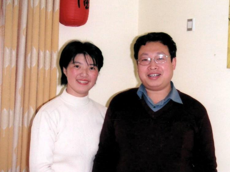 In happier times, Ma Chunling with her husband, who has difficulty visiting her while she is in detention. (Courtesy of Ma Chunmei)