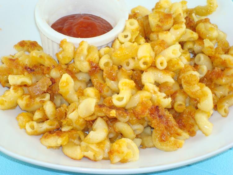 <a><img src="https://www.theepochtimes.com/assets/uploads/2015/09/macncheese.jpg" alt="Fried macaroni and cheese, the king of leftovers, serve with salsa, chili sauce, or ketchup. (Sandra Shields/The Epoch Times)" title="Fried macaroni and cheese, the king of leftovers, serve with salsa, chili sauce, or ketchup. (Sandra Shields/The Epoch Times)" width="320" class="size-medium wp-image-1805929"/></a>