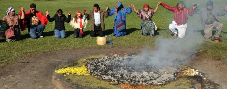 <a><img src="https://www.theepochtimes.com/assets/uploads/2015/09/mayan95422379.jpg" alt="REMEMBRANCE: Shamans and their families partake in a Mayan ceremony to commemorate the anniversary of the peace agreement that put an end to the 1960-96 civil war in the country, in Guatemala City, Dec. 27.  (Johan Ordonez/AFP/Getty Images)" title="REMEMBRANCE: Shamans and their families partake in a Mayan ceremony to commemorate the anniversary of the peace agreement that put an end to the 1960-96 civil war in the country, in Guatemala City, Dec. 27.  (Johan Ordonez/AFP/Getty Images)" width="320" class="size-medium wp-image-1824162"/></a>