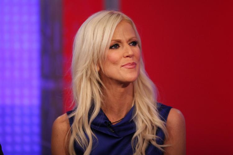 <a><img src="https://www.theepochtimes.com/assets/uploads/2015/09/michaele_salahi_104113850.jpg" alt="Michaele Salahi recently admitted that she has had multiple sclerosis for 17 years. (Neilson Barnard/Getty Images)" title="Michaele Salahi recently admitted that she has had multiple sclerosis for 17 years. (Neilson Barnard/Getty Images)" width="320" class="size-medium wp-image-1814712"/></a>