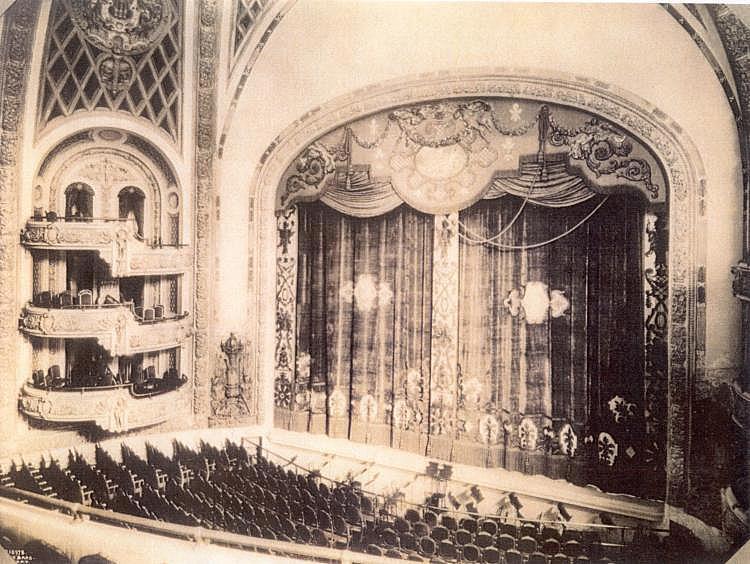 <a><img src="https://www.theepochtimes.com/assets/uploads/2015/09/operahous.jpg" alt="Divine Performing Arts' Chinese New Year Splendor will come to a New York City landmark theater, the Howard Gilman Opera House at the Brooklyn Academy of Music (BAM).  (Courtesy of Brooklyn Academy of Music)" title="Divine Performing Arts' Chinese New Year Splendor will come to a New York City landmark theater, the Howard Gilman Opera House at the Brooklyn Academy of Music (BAM).  (Courtesy of Brooklyn Academy of Music)" width="320" class="size-medium wp-image-1831823"/></a>