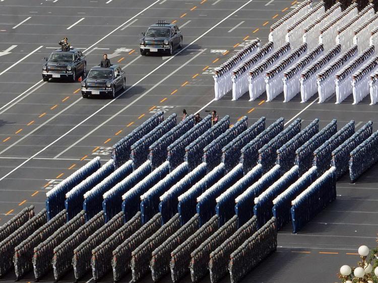<a><img src="https://www.theepochtimes.com/assets/uploads/2015/09/parade-91877118-small.jpg" alt="Chinese President Hu Jintao (3L car) reviews the military personnel during the National Day parade in Beijing on October 1, 2009. (AFP/AFP/Getty Images)" title="Chinese President Hu Jintao (3L car) reviews the military personnel during the National Day parade in Beijing on October 1, 2009. (AFP/AFP/Getty Images)" width="320" class="size-medium wp-image-1825664"/></a>
