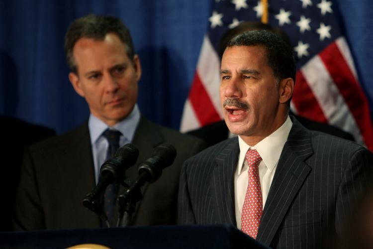 <a><img src="https://www.theepochtimes.com/assets/uploads/2015/09/paterson-91021881.jpg" alt="New York Governor David Paterson makes an economic development announcement as he speaks at Columbia University Medical Center on September 22, 2009 in New York City. (Spencer Platt/Getty Images)" title="New York Governor David Paterson makes an economic development announcement as he speaks at Columbia University Medical Center on September 22, 2009 in New York City. (Spencer Platt/Getty Images)" width="320" class="size-medium wp-image-1824694"/></a>