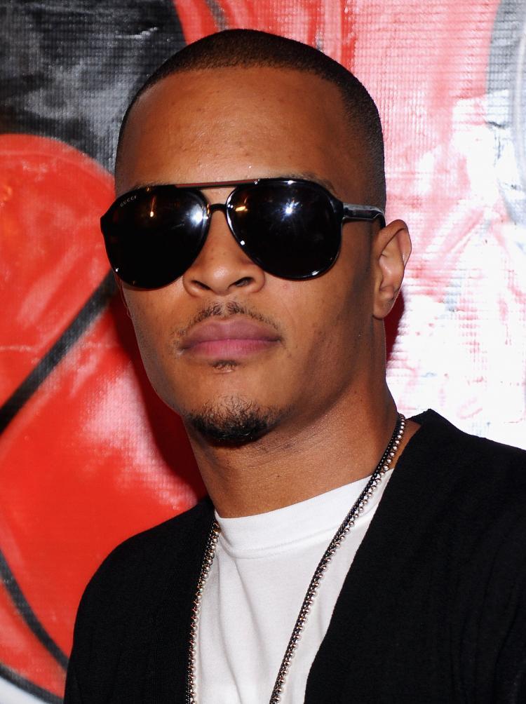 <a><img src="https://www.theepochtimes.com/assets/uploads/2015/09/rapper_TI_103413006.jpg" alt="Rapper T.I. convinced a man to not jump from a 22-story building this week, according to reports. He will face a judge on September drug charges on Friday. (Jamie McCarthy/Getty Images)" title="Rapper T.I. convinced a man to not jump from a 22-story building this week, according to reports. He will face a judge on September drug charges on Friday. (Jamie McCarthy/Getty Images)" width="320" class="size-medium wp-image-1813409"/></a>