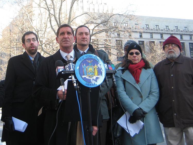 <a><img src="https://www.theepochtimes.com/assets/uploads/2015/09/renter.jpg" alt="EVICTION: New York State Senator Jeff Klein (Center) reveals there are 522 evictions scheduled in New York City for December due to home foreclosure. (Helena Zhu/The Epoch Times)" title="EVICTION: New York State Senator Jeff Klein (Center) reveals there are 522 evictions scheduled in New York City for December due to home foreclosure. (Helena Zhu/The Epoch Times)" width="320" class="size-medium wp-image-1832168"/></a>