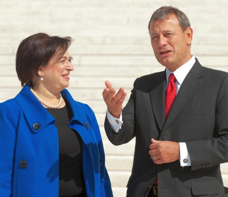 <a><img src="https://www.theepochtimes.com/assets/uploads/2015/09/roberts104625148.jpg" alt="U.S. Supreme Court Chief Justice John Roberts and Justice Elena Kagan(L) speak outside the U.S. Supreme Court October 1, 2010, in Washington,D.C. after an investiture ceremony inside for Associate Justice Kagan. (Paul J. Richards/AFP/Getty Images)" title="U.S. Supreme Court Chief Justice John Roberts and Justice Elena Kagan(L) speak outside the U.S. Supreme Court October 1, 2010, in Washington,D.C. after an investiture ceremony inside for Associate Justice Kagan. (Paul J. Richards/AFP/Getty Images)" width="320" class="size-medium wp-image-1813877"/></a>