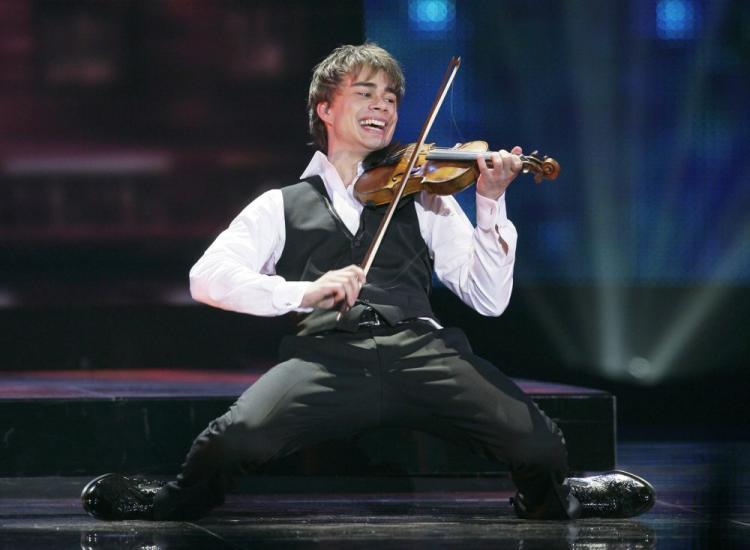 <a><img src="https://www.theepochtimes.com/assets/uploads/2015/09/rybak87442568b.jpg" alt="Alexander Rybak of Norway, performs during the final of the Eurovision Song Contest on May 16, 2009 in Moscow, Russia. (Oleg Nikishin/Epsilon/Getty Images)" title="Alexander Rybak of Norway, performs during the final of the Eurovision Song Contest on May 16, 2009 in Moscow, Russia. (Oleg Nikishin/Epsilon/Getty Images)" width="320" class="size-medium wp-image-1828271"/></a>