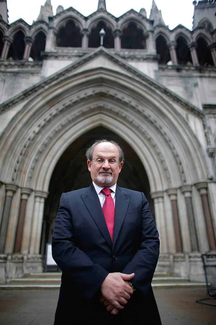 <a><img src="https://www.theepochtimes.com/assets/uploads/2015/09/salmon82550016.jpg" alt="Sir Salman Rushdie, an Index on Censorship contributor, stands in front of the High Court in London before a hearing on a libel settlement, August 26, 2008. (Daniel Berehulak/Getty Images)" title="Sir Salman Rushdie, an Index on Censorship contributor, stands in front of the High Court in London before a hearing on a libel settlement, August 26, 2008. (Daniel Berehulak/Getty Images)" width="320" class="size-medium wp-image-1825207"/></a>