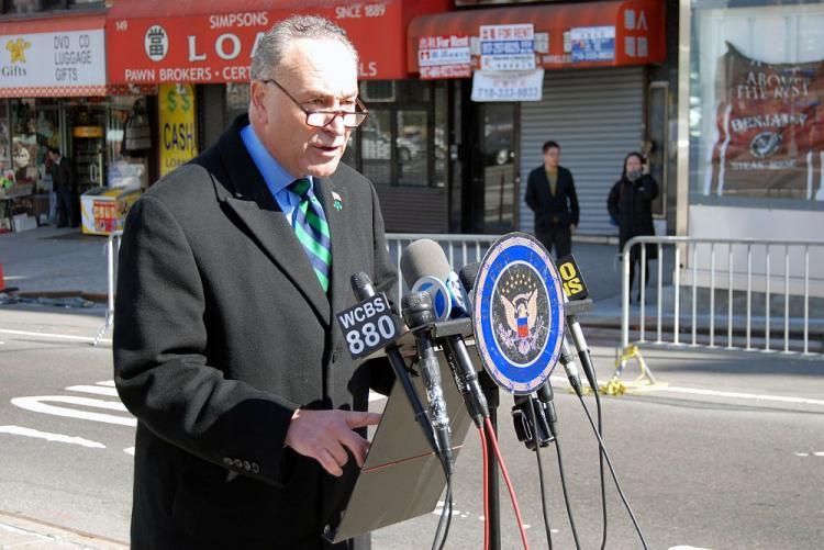 <a><img src="https://www.theepochtimes.com/assets/uploads/2015/09/schumerbus.jpg" alt="WHO IS DRIVING THE BUS? Sen. Charles Schumer spoke on Sunday in favor of having the DMV audit all drivers licenses for tour bus drivers. (Catherine Yang/The Epoch Times)" title="WHO IS DRIVING THE BUS? Sen. Charles Schumer spoke on Sunday in favor of having the DMV audit all drivers licenses for tour bus drivers. (Catherine Yang/The Epoch Times)" width="320" class="size-medium wp-image-1806564"/></a>