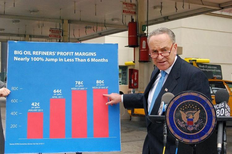 <a><img src="https://www.theepochtimes.com/assets/uploads/2015/09/schumerpricefixing.jpg" alt="PRICE FIXING: Sen. Charles Schumer refers to a chart showing the increase in U.S. oil refineries' profit margins in 2011 outside a BP gas station on 10th Avenue in New York City on May 29. (Catherine Yang/The Epoch Times)" title="PRICE FIXING: Sen. Charles Schumer refers to a chart showing the increase in U.S. oil refineries' profit margins in 2011 outside a BP gas station on 10th Avenue in New York City on May 29. (Catherine Yang/The Epoch Times)" width="320" class="size-medium wp-image-1803430"/></a>