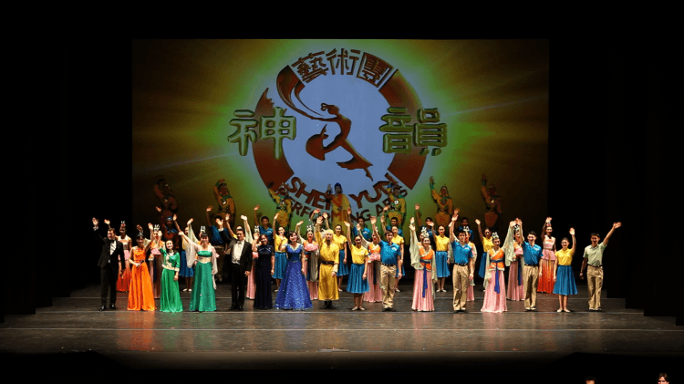 <a><img class="size-large wp-image-1769191" src="https://www.theepochtimes.com/assets/uploads/2015/09/shenyun_eu_2013_curtain_call1_1362790919.png" alt="Curtain call  Shen Yun Performing Arts Barbican, London" width="590" height="331"/></a>