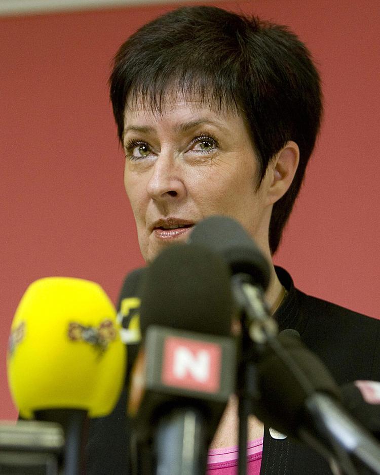 <a><img src="https://www.theepochtimes.com/assets/uploads/2015/09/soren73584059.jpg" alt="Party leader Mona Sahlin gives a press conference at the headquarters of the Swedish Social Democratic Party in Stockholm.  (Soren Andersson/AFP/Getty Images)" title="Party leader Mona Sahlin gives a press conference at the headquarters of the Swedish Social Democratic Party in Stockholm.  (Soren Andersson/AFP/Getty Images)" width="320" class="size-medium wp-image-1828733"/></a>