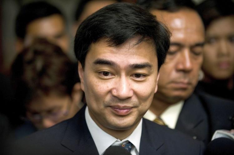 <a><img src="https://www.theepochtimes.com/assets/uploads/2015/09/thailand101251714.jpg" alt="Thailand's Prime Minister Abhisit Vejjajiva may be promoting the idea of reconciliation and his government is talking up positive economic growth figures, but there is no real indication Thailand's political crisis is on the mend. (Nicolas Asfouri/AFP/Getty Images)" title="Thailand's Prime Minister Abhisit Vejjajiva may be promoting the idea of reconciliation and his government is talking up positive economic growth figures, but there is no real indication Thailand's political crisis is on the mend. (Nicolas Asfouri/AFP/Getty Images)" width="320" class="size-medium wp-image-1818401"/></a>