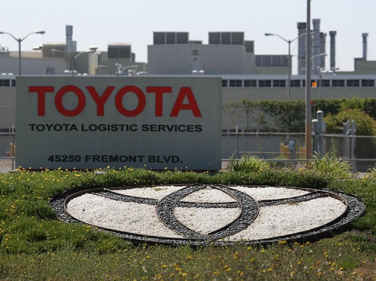 <a><img src="https://www.theepochtimes.com/assets/uploads/2015/09/tottot89213918.jpg" alt="Toyota is considering a plan to dissolve its stake in the Nummi plant after General Motors pulled out of the joint venture last month. Nearly 4,500 workers may lose their jobs. (Justin Sullivan/Getty Images)" title="Toyota is considering a plan to dissolve its stake in the Nummi plant after General Motors pulled out of the joint venture last month. Nearly 4,500 workers may lose their jobs. (Justin Sullivan/Getty Images)" width="320" class="size-medium wp-image-1826717"/></a>