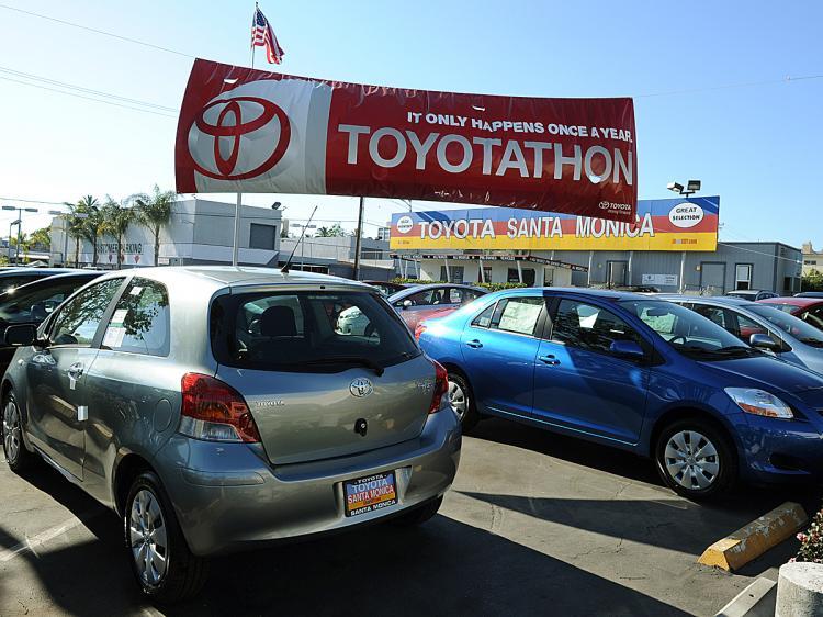 <a><img src="https://www.theepochtimes.com/assets/uploads/2015/09/toy96395604.jpg" alt="Toyota cars are lined up for sale at a Toyota dealership in Santa Monica, California on February 3, 2010. (Mark Ralston/AFP/Getty Images)" title="Toyota cars are lined up for sale at a Toyota dealership in Santa Monica, California on February 3, 2010. (Mark Ralston/AFP/Getty Images)" width="320" class="size-medium wp-image-1823392"/></a>