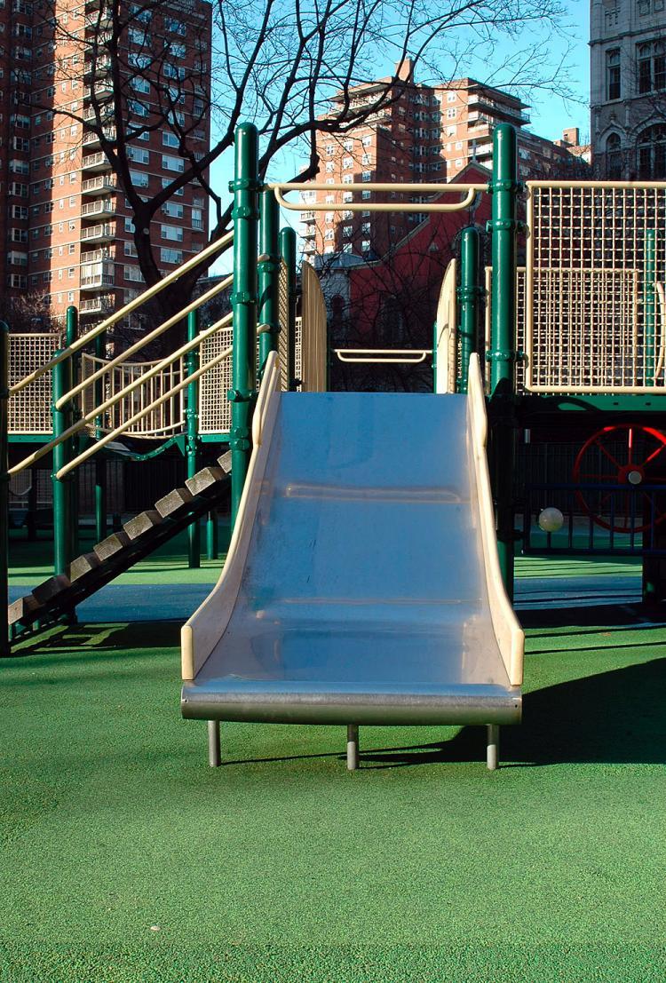 <a><img src="https://www.theepochtimes.com/assets/uploads/2015/09/turf.jpg" alt="DANGEROUS TURF? This Lower East Side Manhattan park features a crumb rubber surface. City Council held a hearing Monday to discuss possible health risks of the synthetic turf.   (Jonathan Weeks/The Epoch Times)" title="DANGEROUS TURF? This Lower East Side Manhattan park features a crumb rubber surface. City Council held a hearing Monday to discuss possible health risks of the synthetic turf.   (Jonathan Weeks/The Epoch Times)" width="320" class="size-medium wp-image-1830562"/></a>
