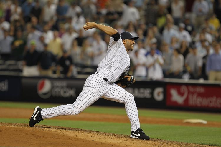 <a><img src="https://www.theepochtimes.com/assets/uploads/2015/09/yanks2.jpg" alt="CASE CLOSED: Mariano Rivera and the Yankees bullpen made life miserable for the visiting Orioles. (Al Bello/Getty Images)" title="CASE CLOSED: Mariano Rivera and the Yankees bullpen made life miserable for the visiting Orioles. (Al Bello/Getty Images)" width="320" class="size-medium wp-image-1819065"/></a>