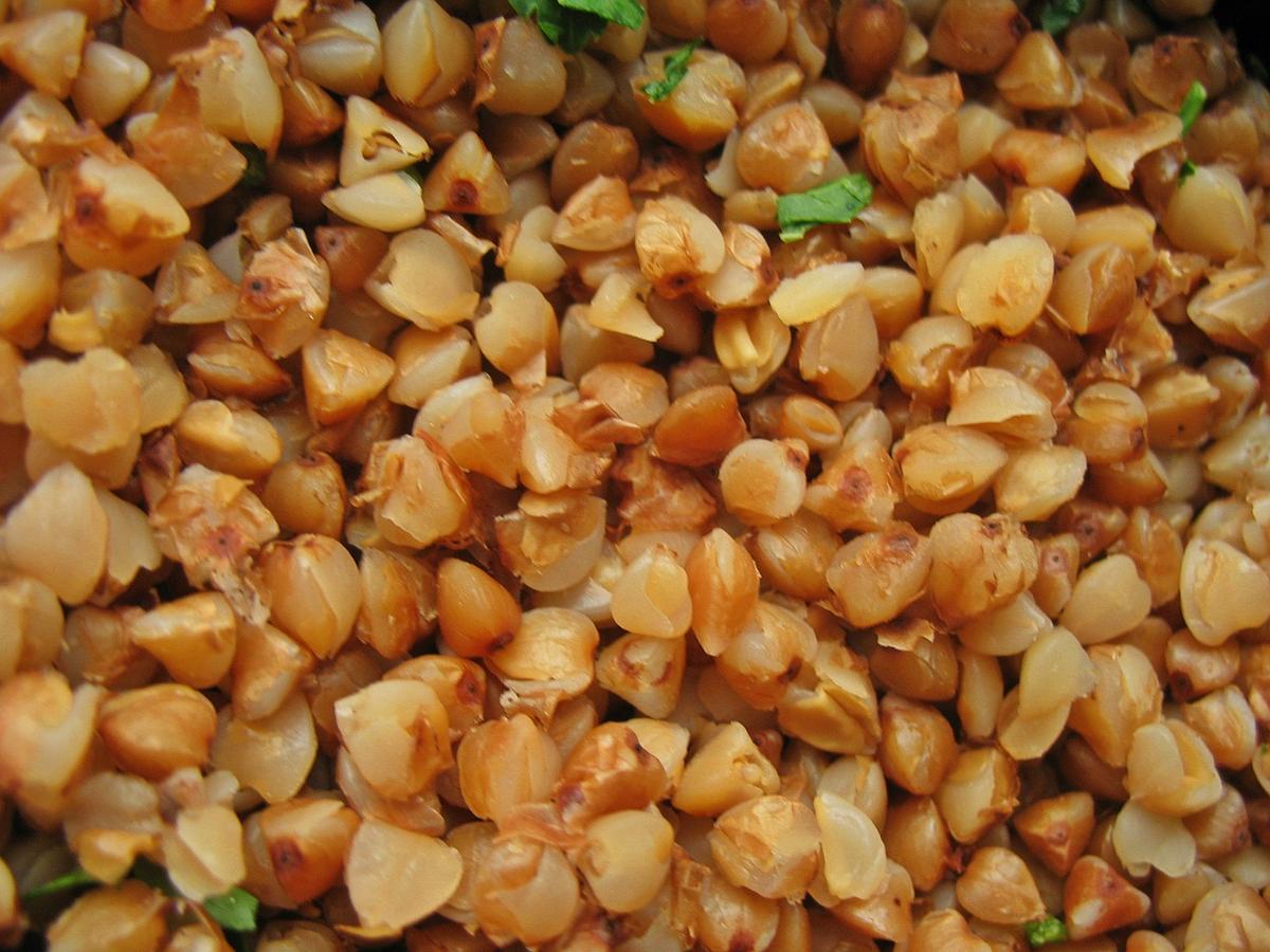 Cooked buckwheat kernels. (Public domain)