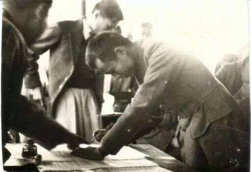 Gen. Aung San signs the Panglong Agreement on Feb. 12, 1947. (<a href="https://en.wikipedia.org/wiki/File:Panglong_Conference2.jpg">Public Domain</a>)