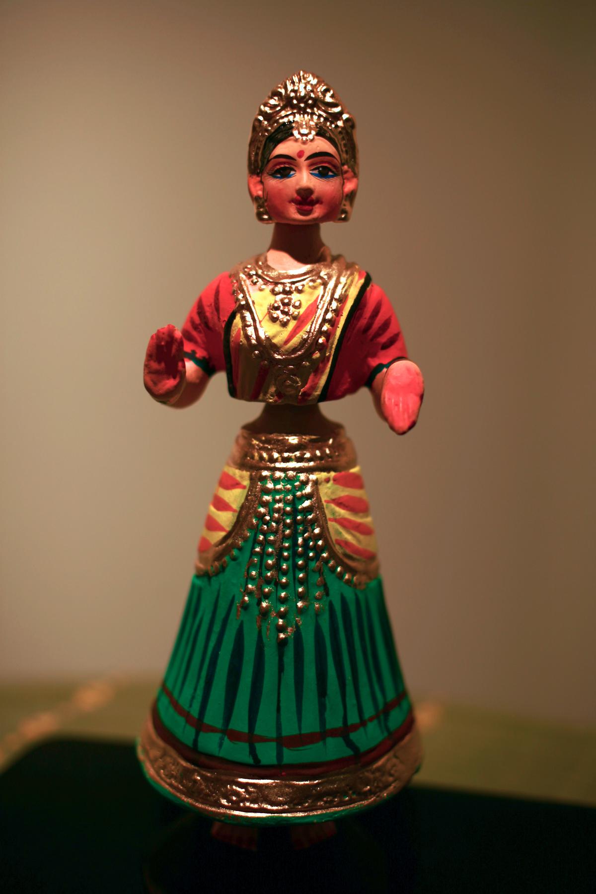 A Tanjavur doll. (<a href="https://creativecommons.org/licenses/by-sa/3.0/deed.en" target="_blank">Alamelu Sankaranarayanan/CC BY-SA</a>)