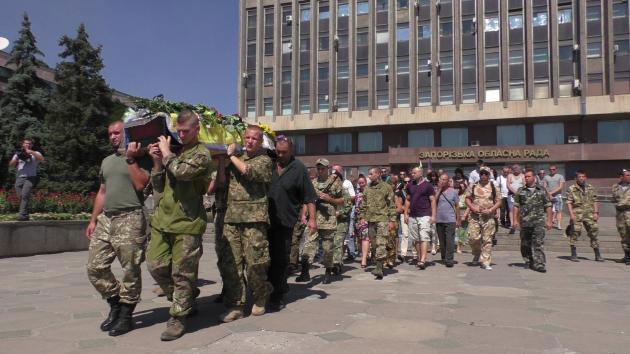Kasyanenko's funeral procession in his hometown of Zaporizhia. (Courtesy IR)