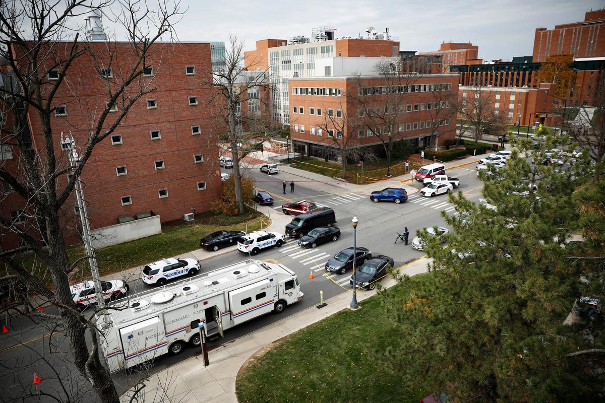 Police respond to an attack on campus at Ohio State University, Ohio State University in Columbus, OH., on Nov. 28, 2016. (AP Photo/John Minchillo)