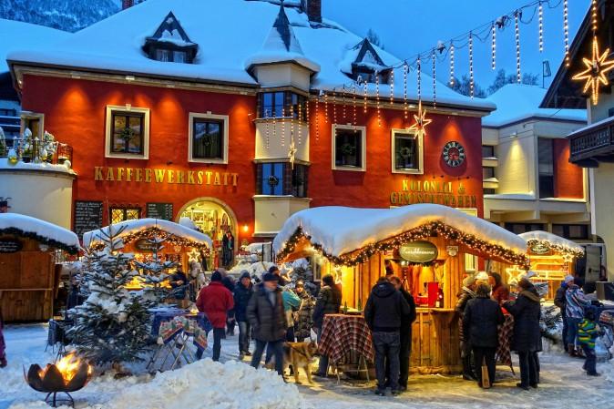 The Christmas market in St. Wolfgang. (Austria Tourist Office)