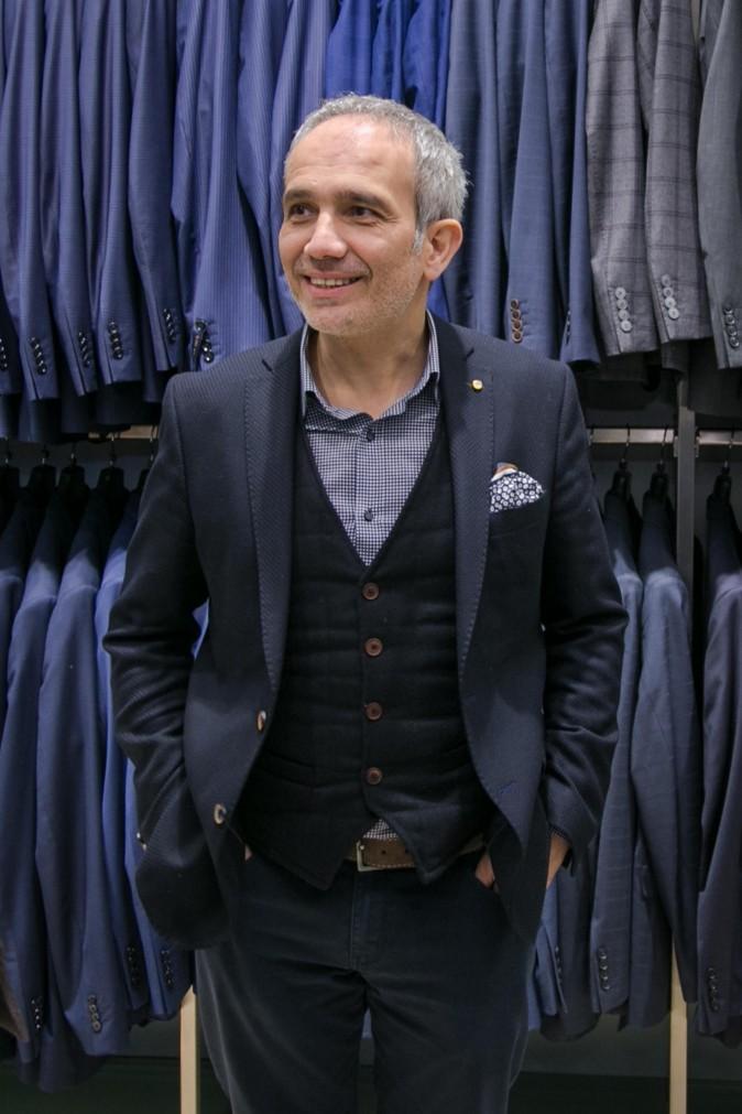 SAYKI owner Hatem Sayki at the grand opening and holiday cocktail event of his first store in New York on Dec. 15, 2016. (Benjamin Chasteen/Epoch Times)