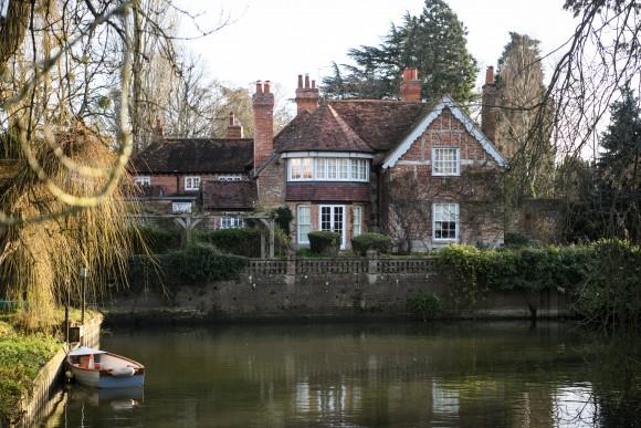 The Oxfordshire home of British pop singer George Michael in Goring, England on Dec. 26, 2016. Singer George Michael died on Christmas day in his country home in Oxfordshire at the age of 53 on Dec. 25. (Carl Court/Getty Images)