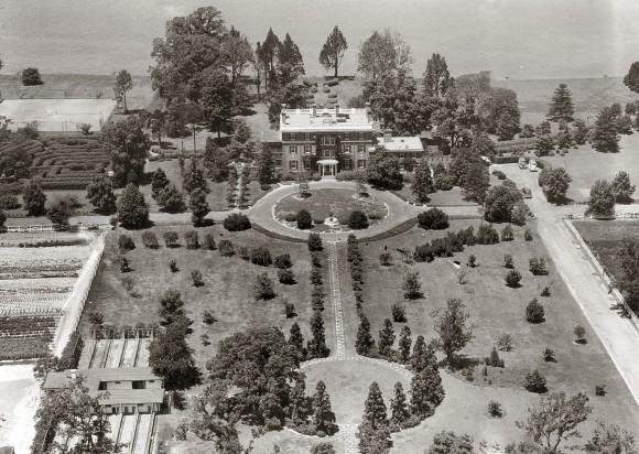 This 1940 aerial photo shows the Raskob Estate at Pioneer Point seen on the Eastern Shore in Maryland. Reports indicate the property was bought by the Soviet Union in the 1970s and historically served as a recreational getaway for its diplomats seeking a respite from the diplomatic whirl in nearby Washington, D.C. The Obama administration is shutting access to a New York retreat and the swanky Maryland riverfront compound where Russian diplomats played tennis, sailed and escaped the political bustle, saying those doubled for intelligence activities. (The Baltimore Sun via AP)
