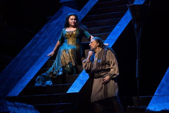 Liudmyla Monastryska as Abigaille and Plácido Domingo as Nabucco. (Marty Sohl/Metropolitan Opera)