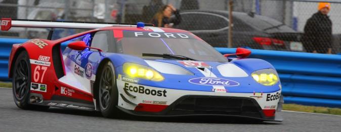 Scott Dixon in the #67 Ford GT, led the four-car Ford-Ganassi team to a sweep of the GTLM class in session four of the 2017 Roar. (Chris Jasurek/Epoch Times)