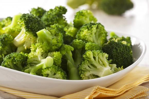 Rapid cooking helps preserve beneficial chemicals in green vegetables. (Oliver Hoffmann/Shutterstock)