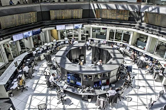 A general view of the Mexican Market Exchange and brokers working, on March 27, 2014, in Mexico City. (RONALDO SCHEMIDT/AFP/Getty Images)