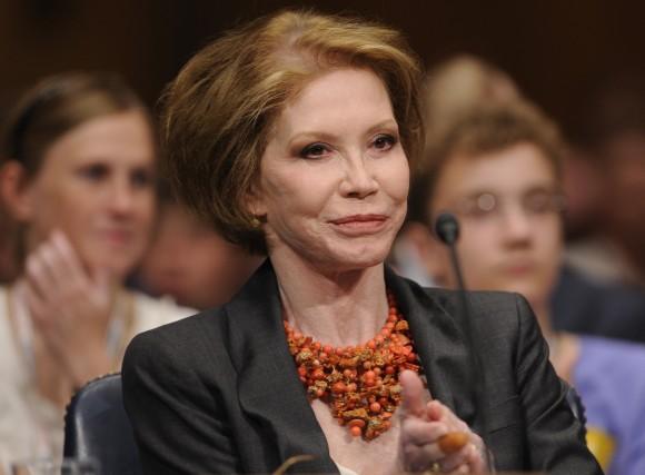 This June 24, 2009 file photo shows actress Mary Tyler Moore before the Senate Homeland Security and Governmental Affairs Committee hearing on Type 1 Diabetes Research on Capitol Hill in Washington. (AP Photo/Susan Walsh, File)